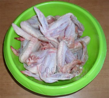 Куриные крылышки в кляре запеченные в духовке